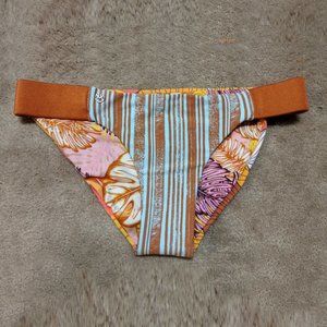 MAAJI - NWT Reversible Bikini Bottom Size S